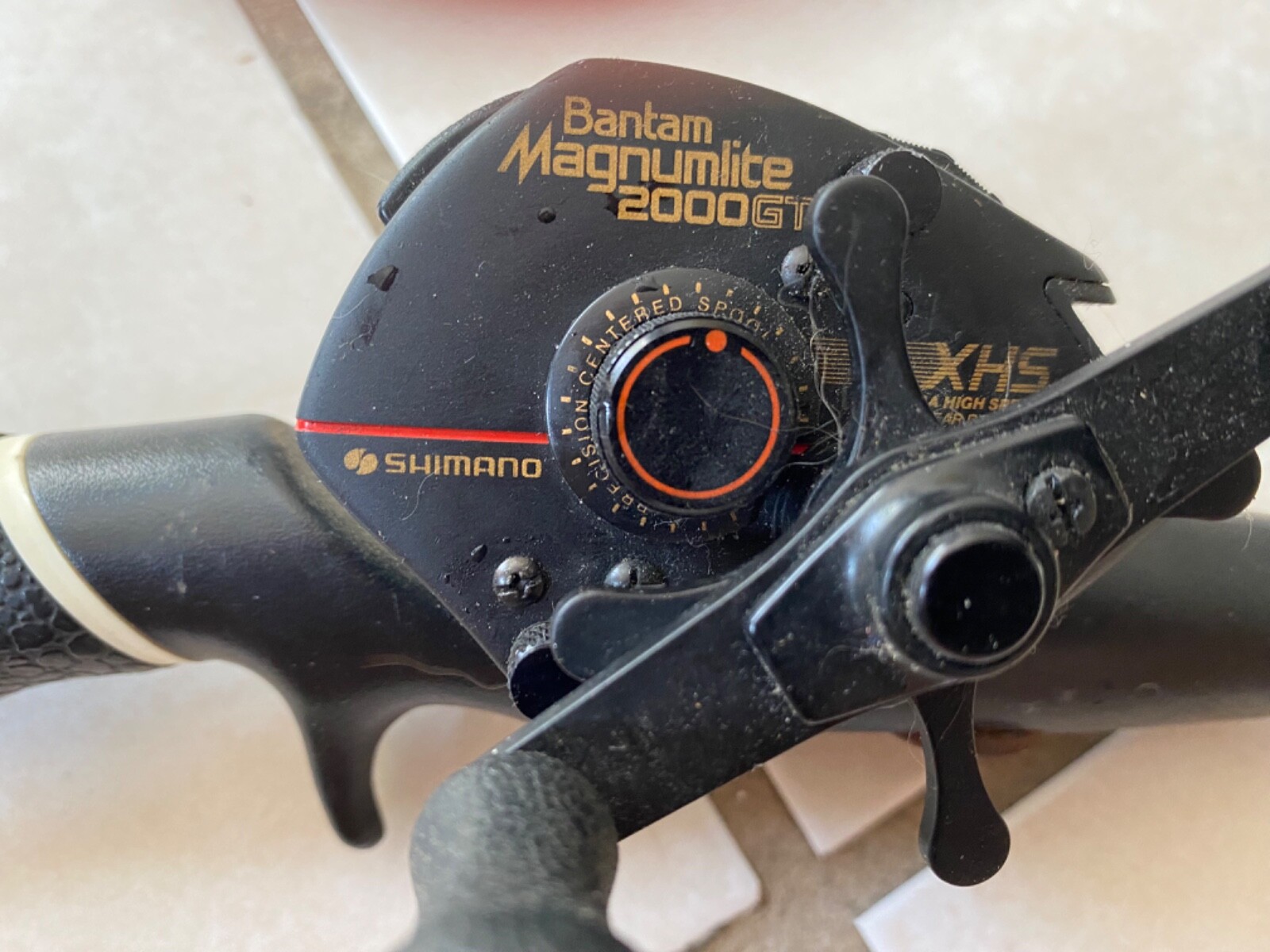 SHIMANO Bantam Magnumlite Graphite Titanium 2000GT Plus Bait
