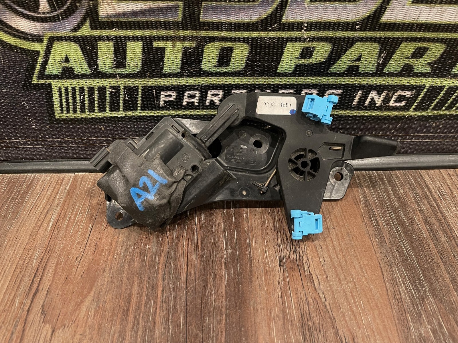 2017-2022 FORD F250 F350 POWERED TAILGATE LOCK ACTUATOR OEM GC34