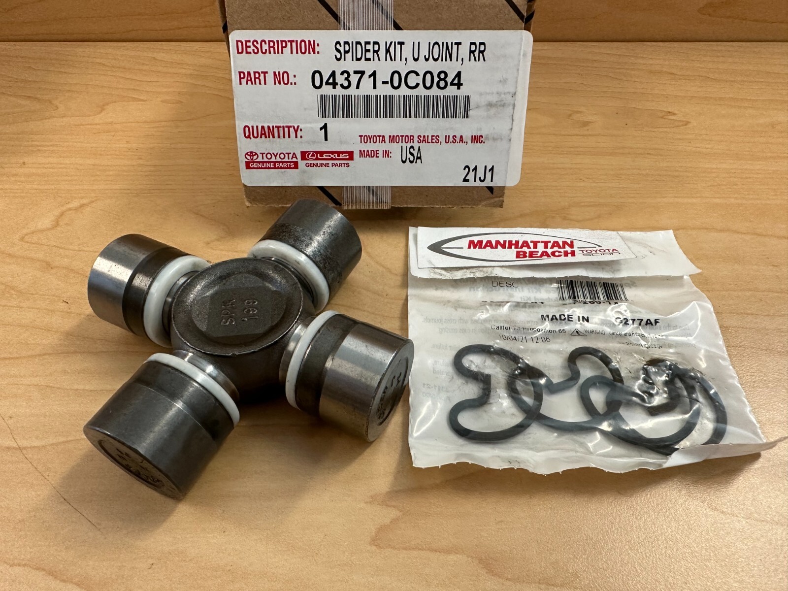 08-21 SEQUOIA 07-21 TUNDRA OEM REAR DRIVESHAFT U JOINT SPIDER KIT