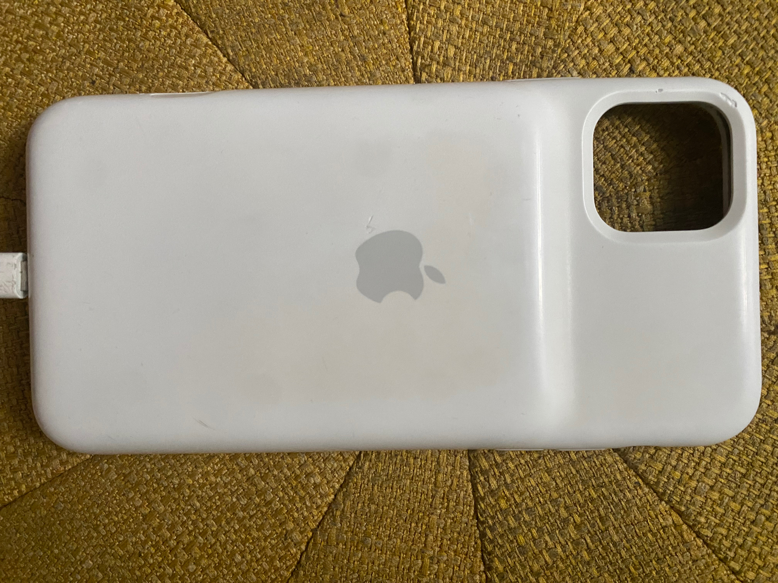 Genuine Apple iPhone 11 PRO MAX Smart Battery Case White NEW