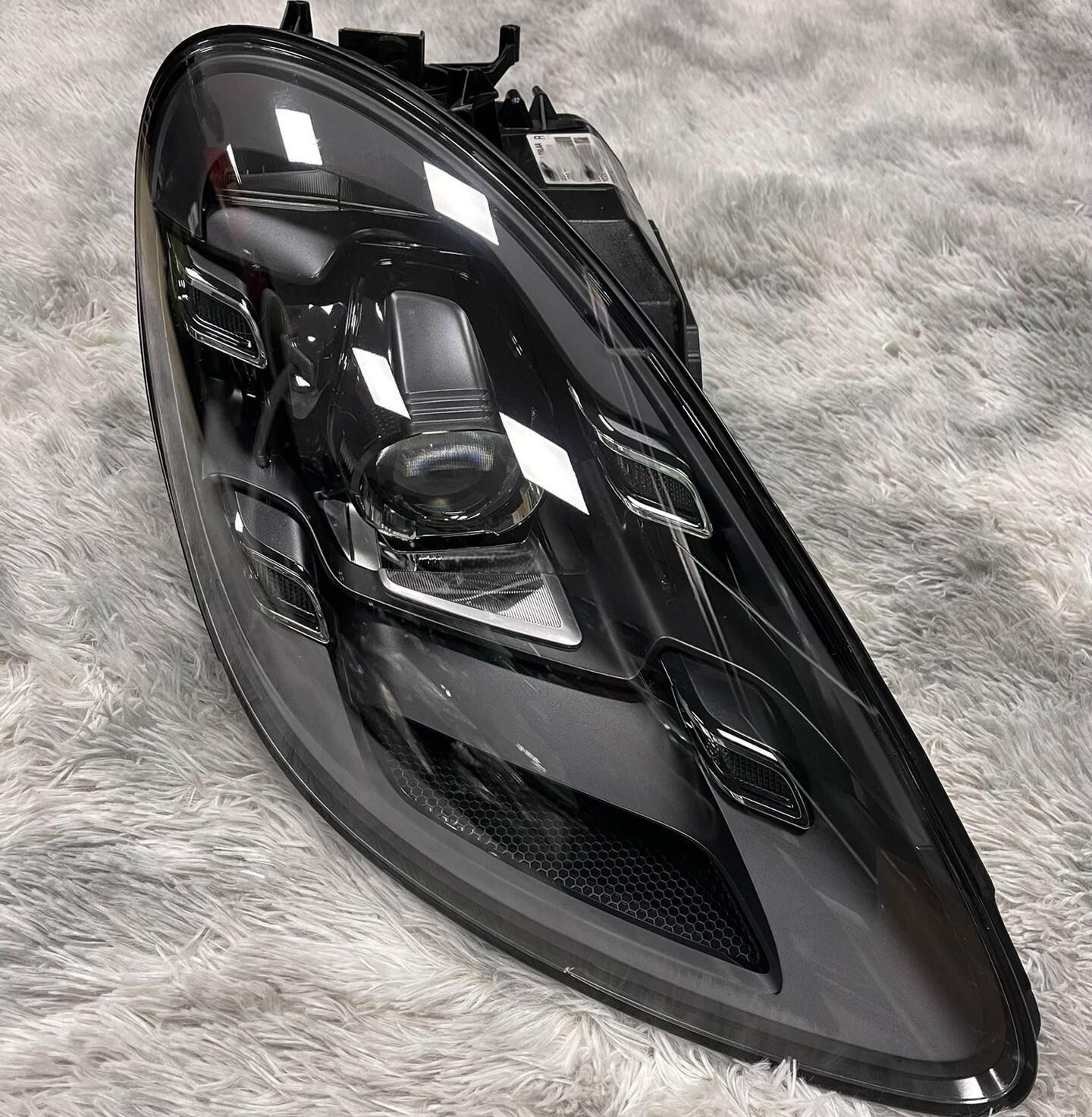 Porsche 718 Boxster 982 PDLS LED Right Headlight 982941036AG | eBay