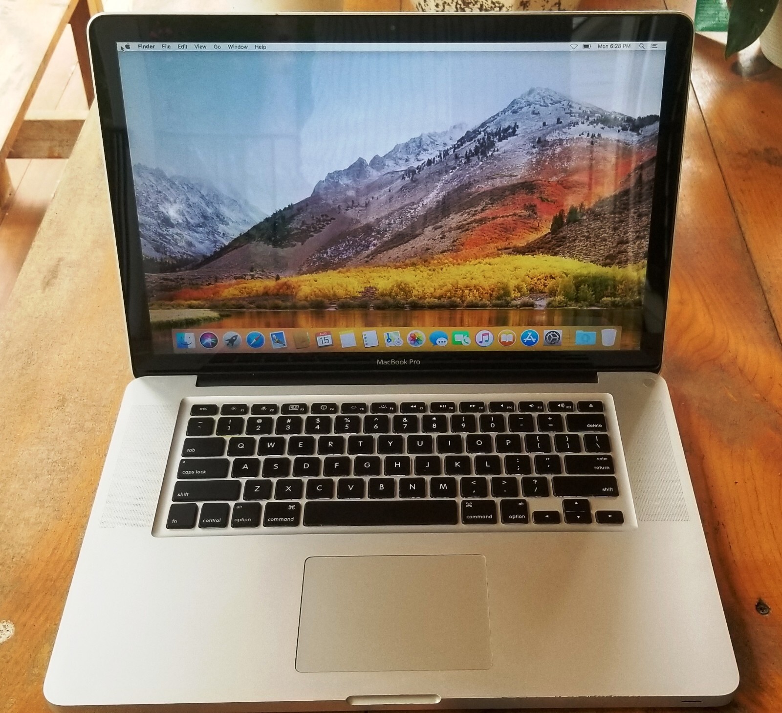 MacBook Pro 15インチ A1286 初期化済み DVD付属 【公式通販】