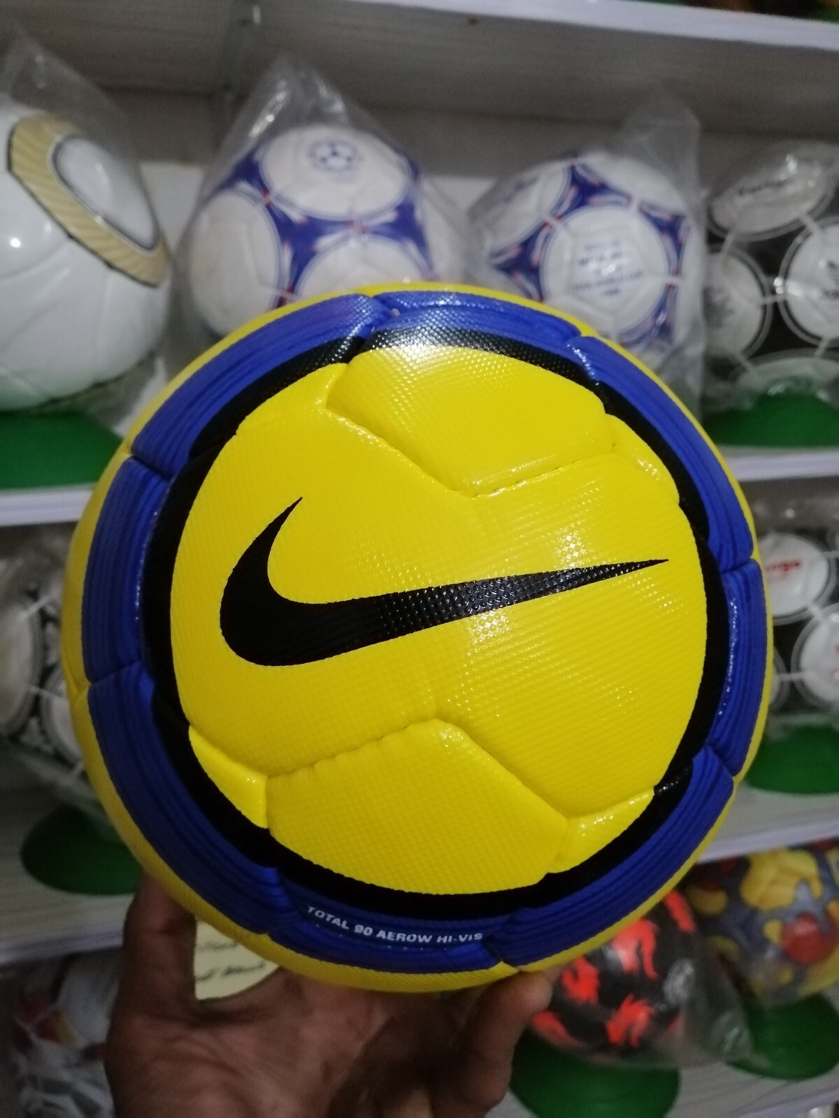 RARE NIKE TOTAL 90 AEROW | SWIFT 2005/06 PREMIER LEAGUE MATCH BALL