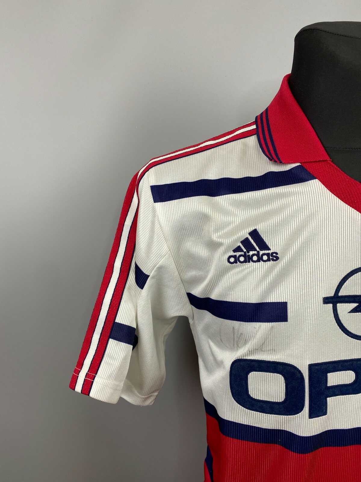 BAYERN MUNICH 1998 1999 AWAY SHIRT FOOTBALL SOCCER JERSEY ADIDAS