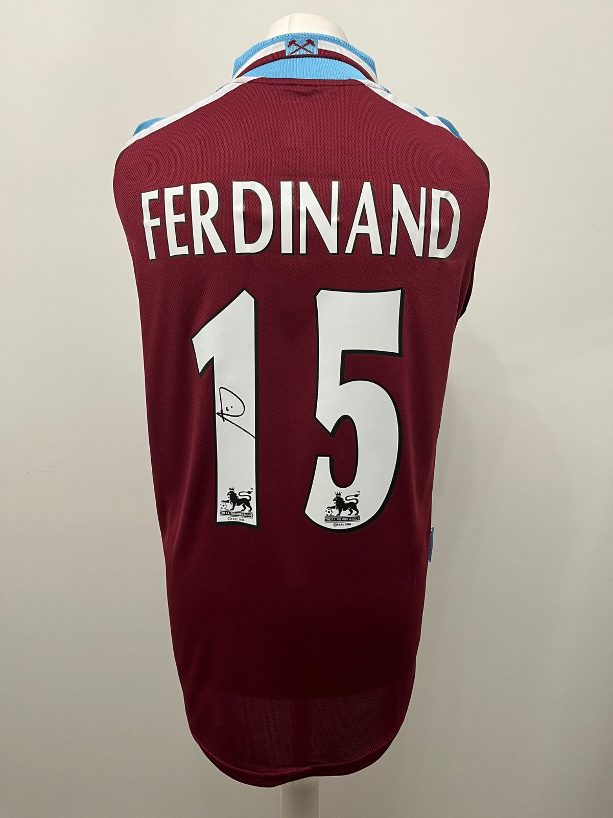 Signed Rio FERDINAND Retro Shirt - West Ham United - PROOF/COA