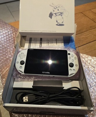 SONY PlayStation 4 PS4 Pro CUH-7200BB02 Glacier White 1TB RARE