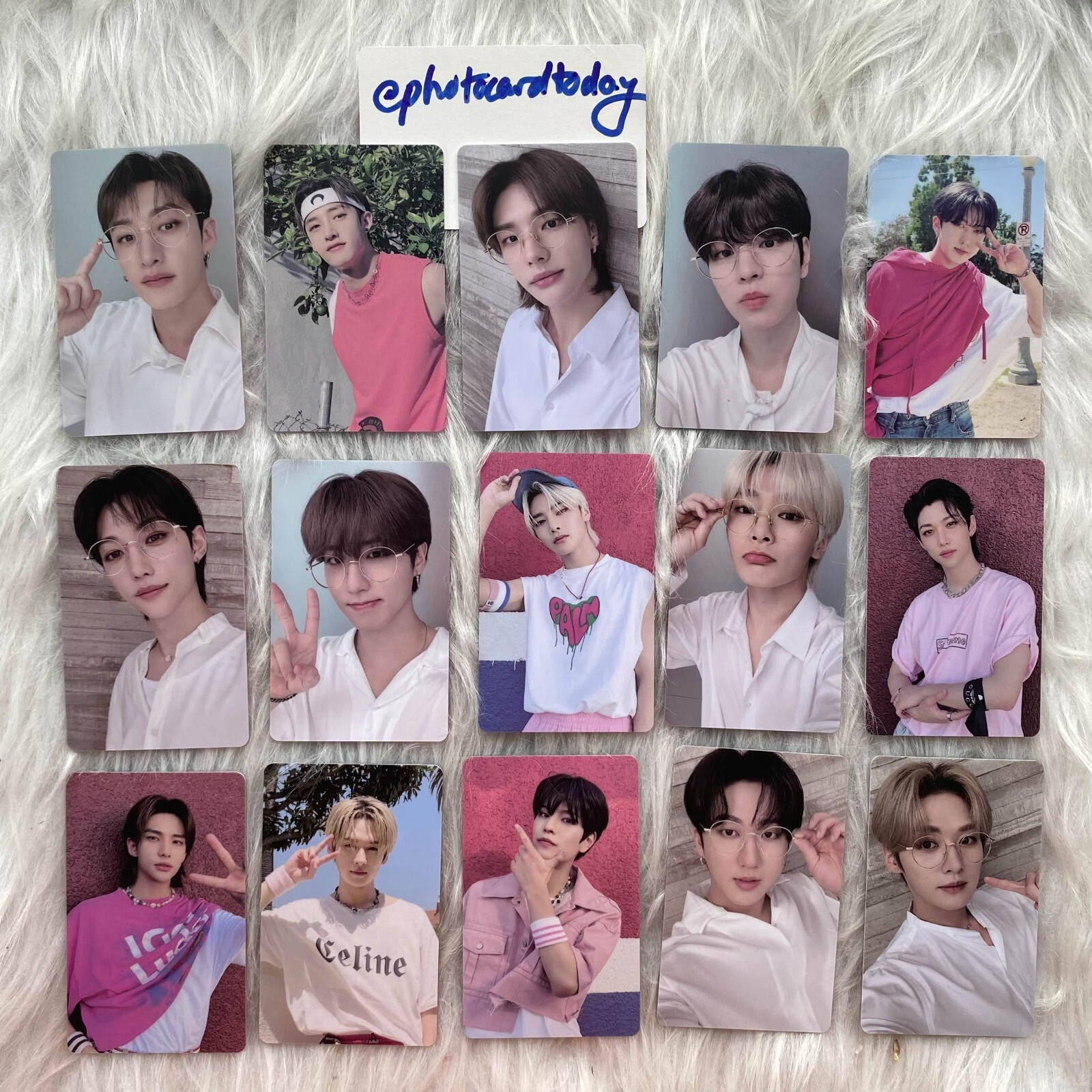 STRAY KIDS - Official Soundwave R2 Lucky Draw Photo Card Maxident