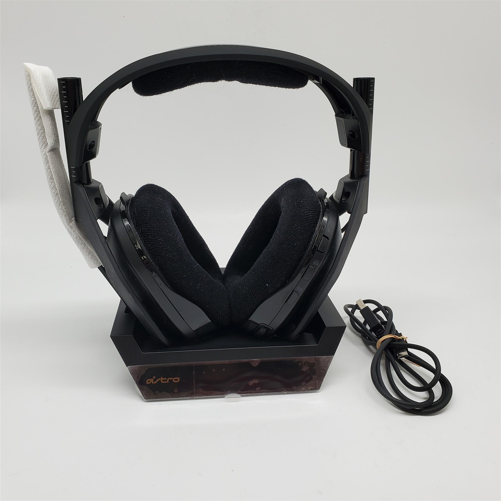 ASTRO Gaming A50 Wireless + Base Station for Xbox/PC (Black/Gold
