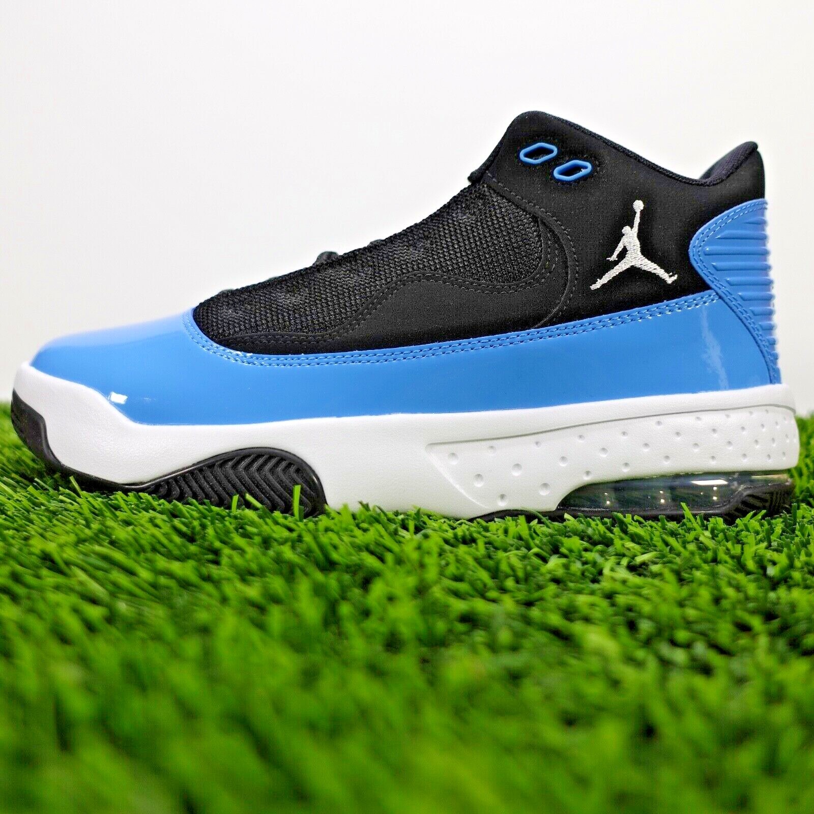 Nike Air Jordan Max Aura 2 (GS) Youth Kids Black University Blue