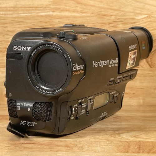 Sony CCD-TR93 Black NTSC Video8 24x Digital Zoom Handycam