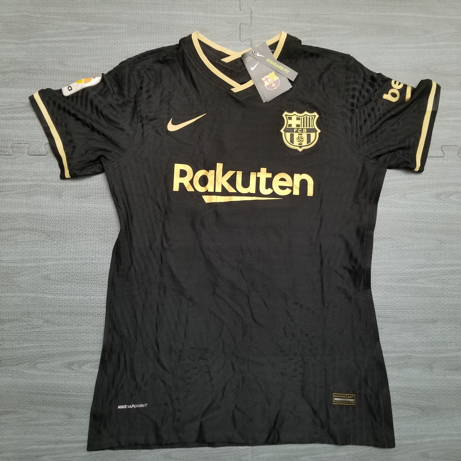 Nike Messi #10 FC Barcelona Soccer Jersey Gold & Black 2020-21
