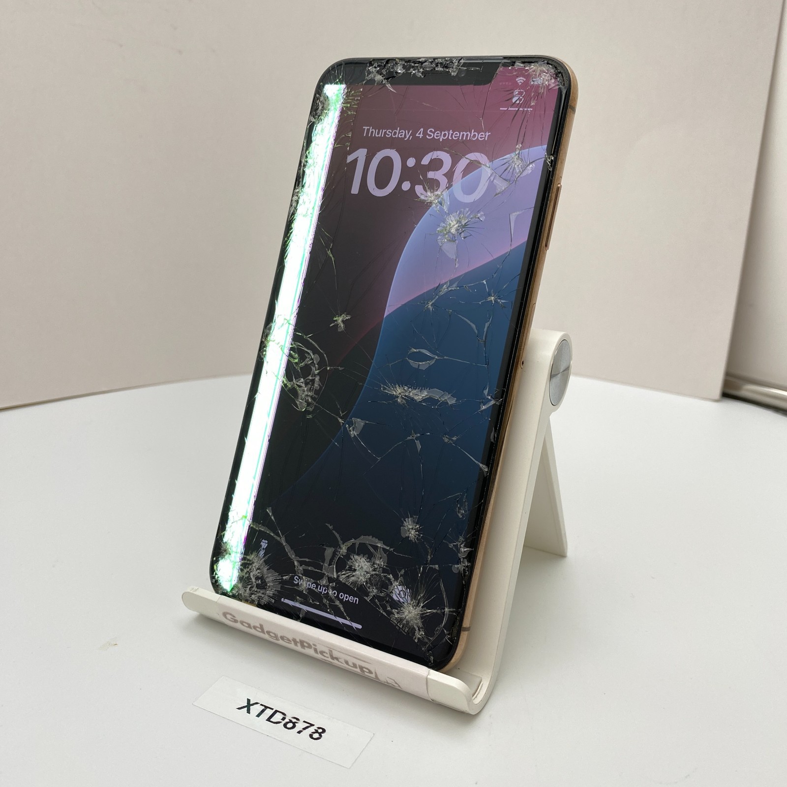 Apple iPhone XS Max - 64GB - Gold (Unlocked) - CRACKED SCREEN