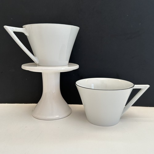 Set of 2 Sasaki Dancing Squares Cups Andree Putnam White Black