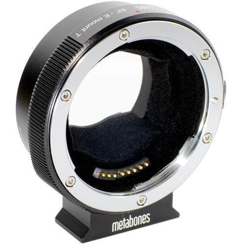 Praktina FX Lens onto Sony E (A7, FS100) mount adapter with close