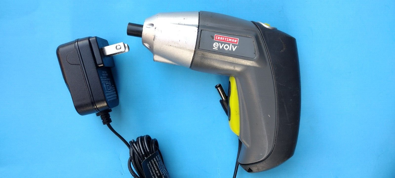 Craftsman Evolv 3.6V Cordless Rechargeable Screwdriver 32017088 w