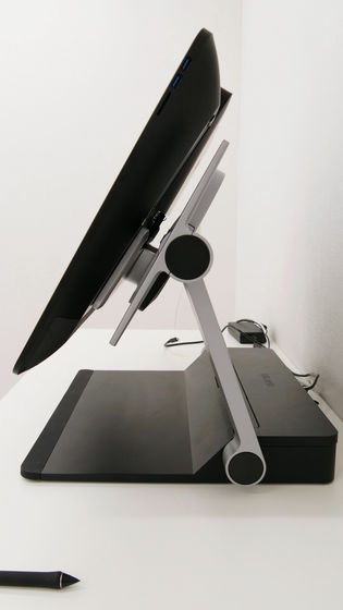 4K対応の液晶ペンタブ「Wacom Cintiq Pro 24」を最強のお絵かきツール