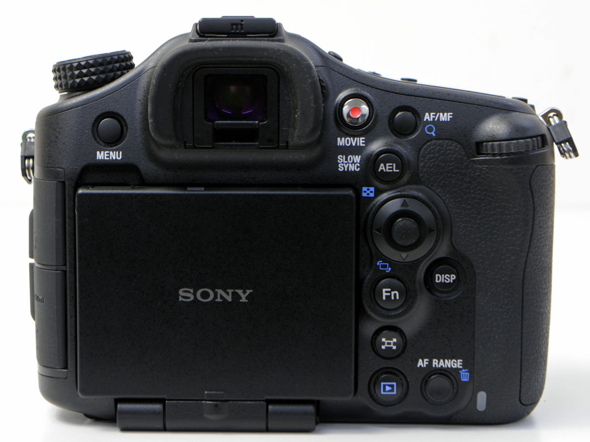 世界初デュアルAF搭載フルサイズデジタル一眼カメラ「α99」実写