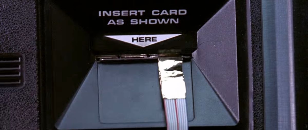 ターミネーター2のATMハッキングシーンを実際にプログラムで再現すると