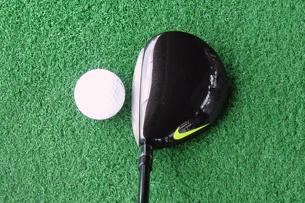 タイガー仕様のカチャカチャなしモデル」ナイキ ヴェイパー スピード