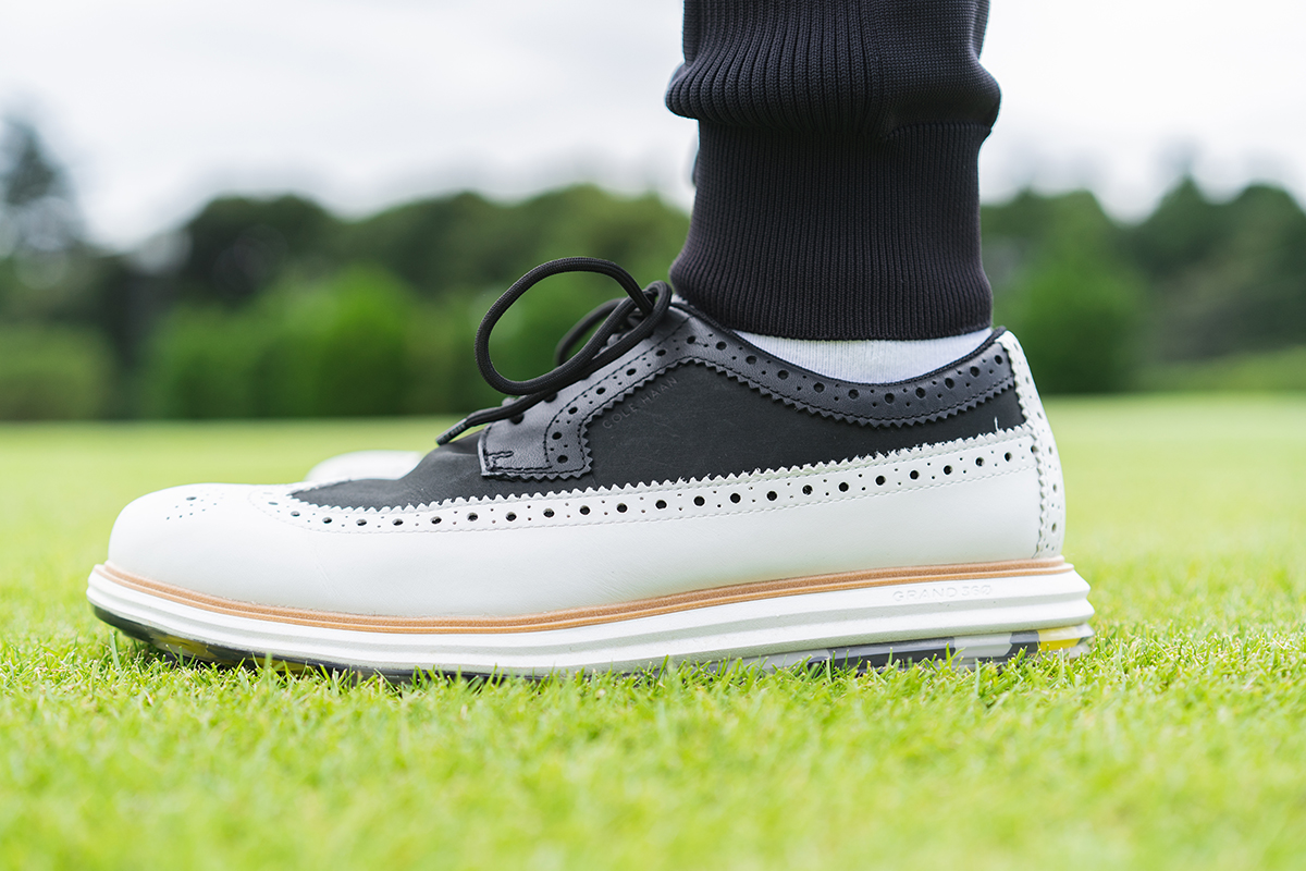 コールハーン オリジナルグランド ツアー ゴルフ WPを試し履き「特別感