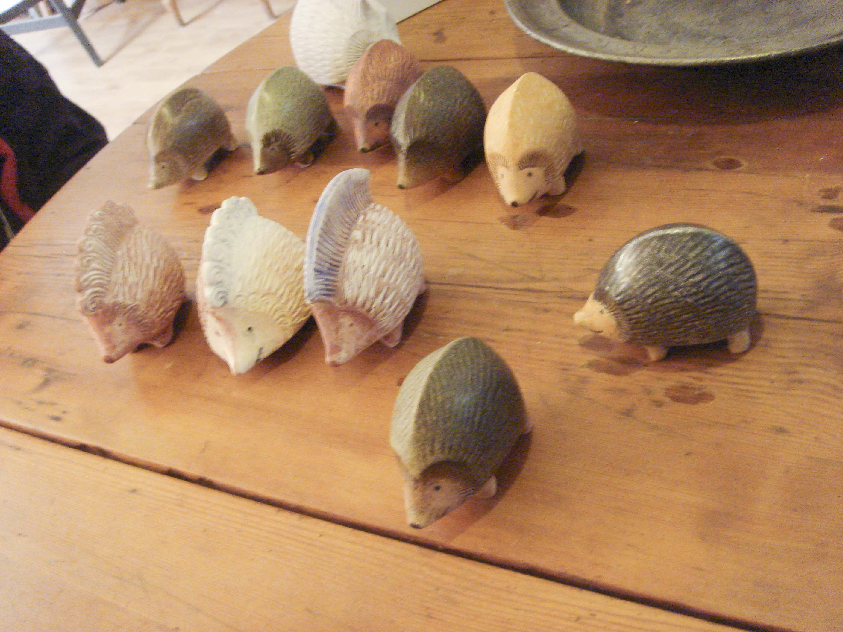 生誕15周年記念、 金のはりねずみ。