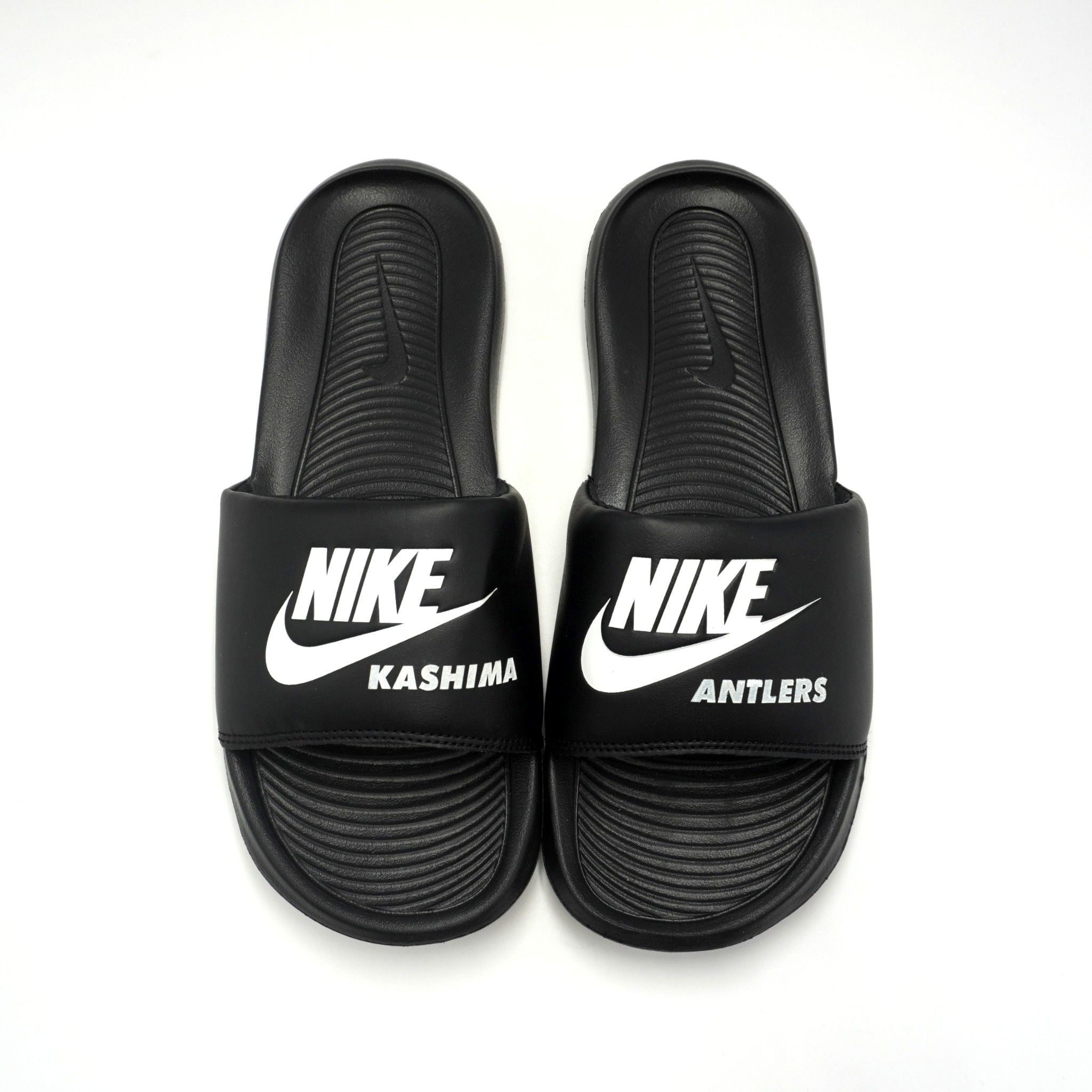 Kashima Antlers x Nike Victori One Slide – 鹿島アントラーズFC