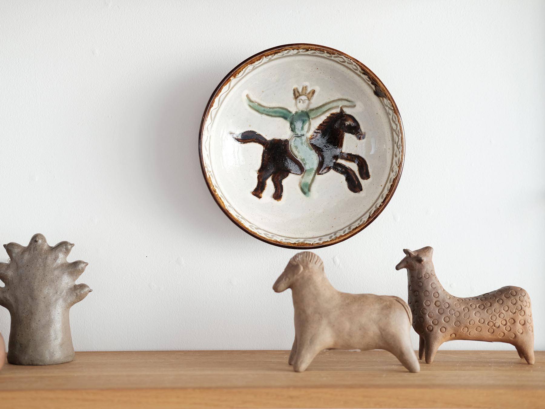 今井律湖 陶展 – Orné de Feuilles