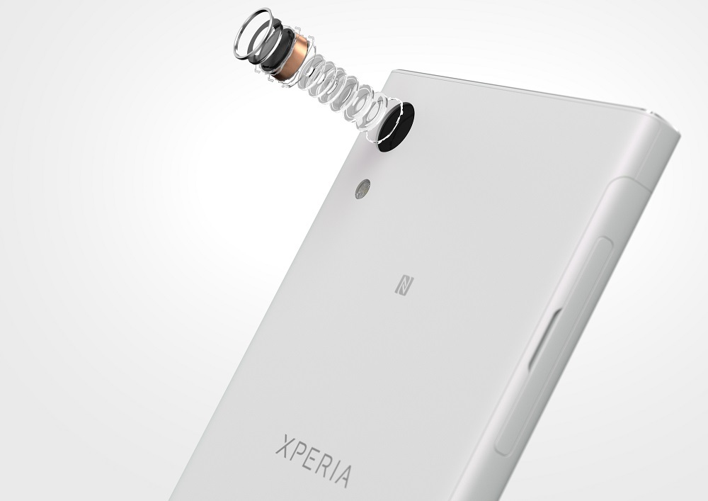 Hands On: Sony's Eye-Catching 4K HDR Xperia XZ Premium | PCMag