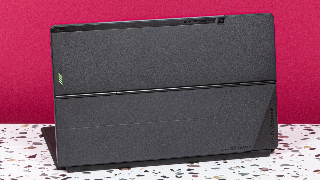 Asus Vivobook 13 Slate OLED T3300 Review | PCMag