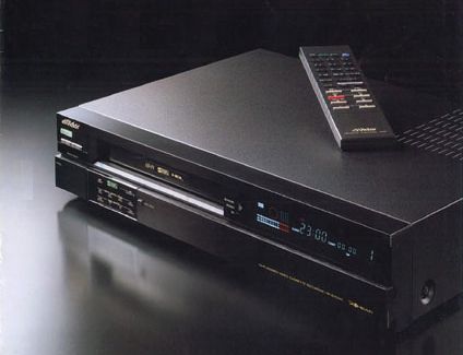 ビクターS-VHSビデオデッキHR-S7000