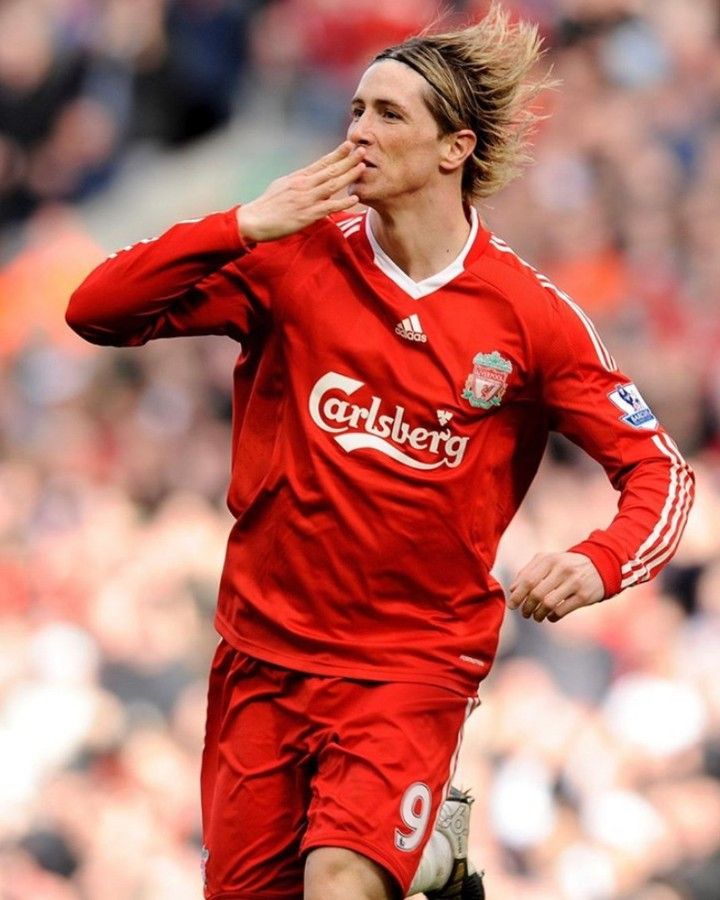 Liverpool long sleeves home jersey #9 Torres. Available in Nice