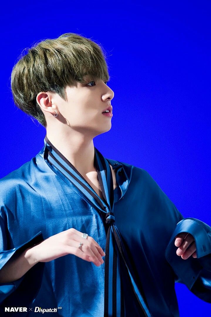 Jungkook ❤ BTS Naver X Dispatch! BTS 'DNA' MV Set Photos