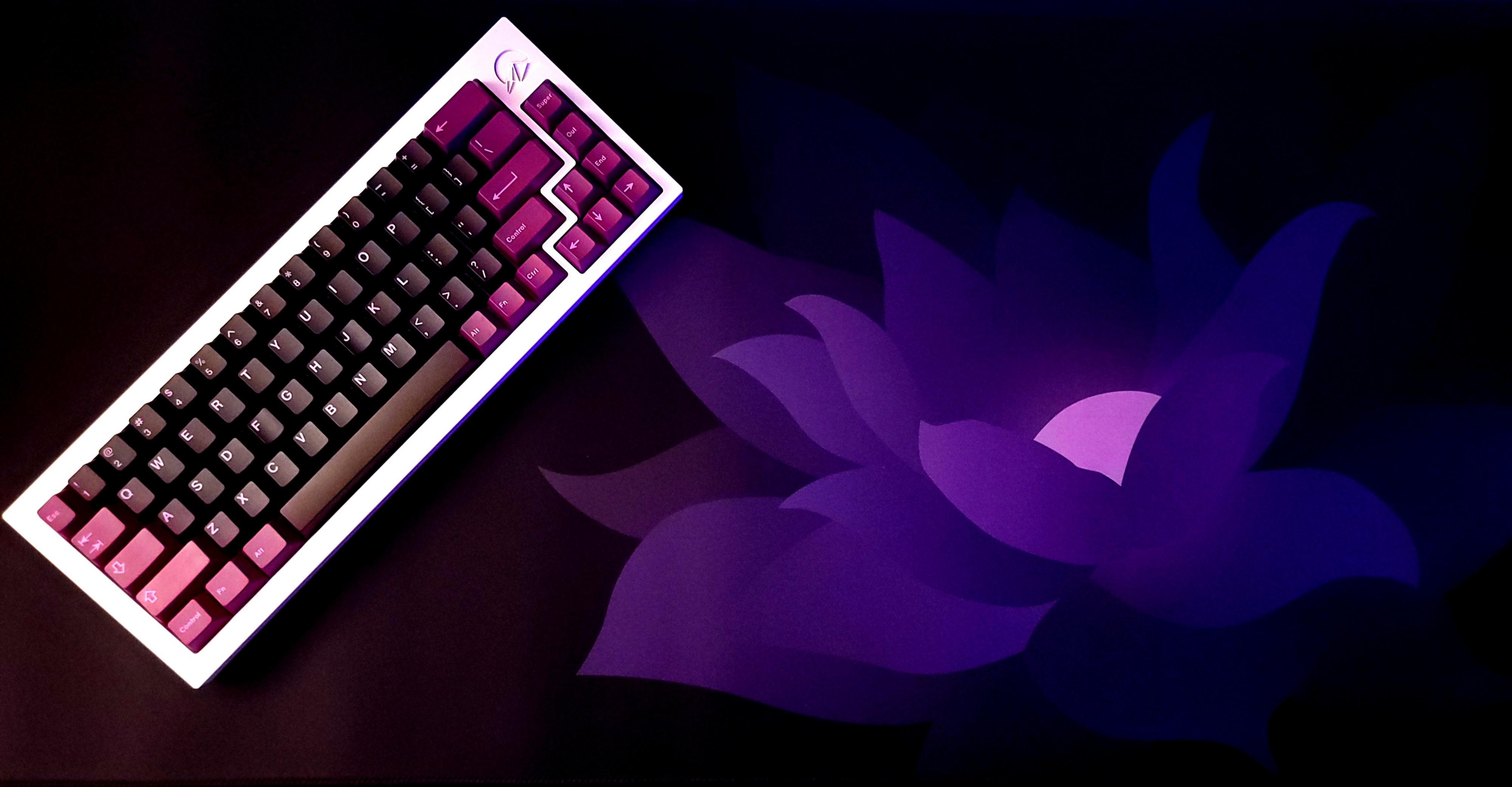 After over a year of waiting, my gmk black lotus keycaps finally