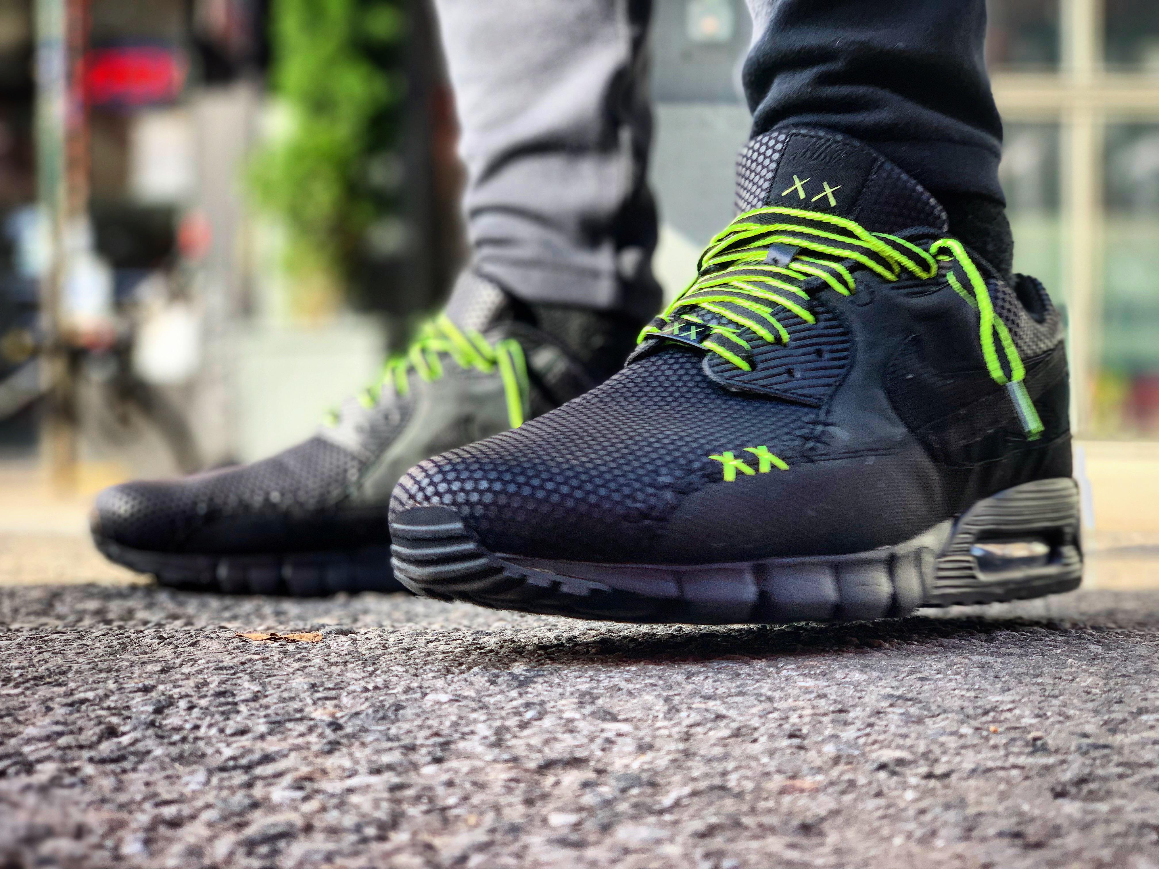 ✖️✖️KAWS AM90✖️✖️ : r/Sneakers