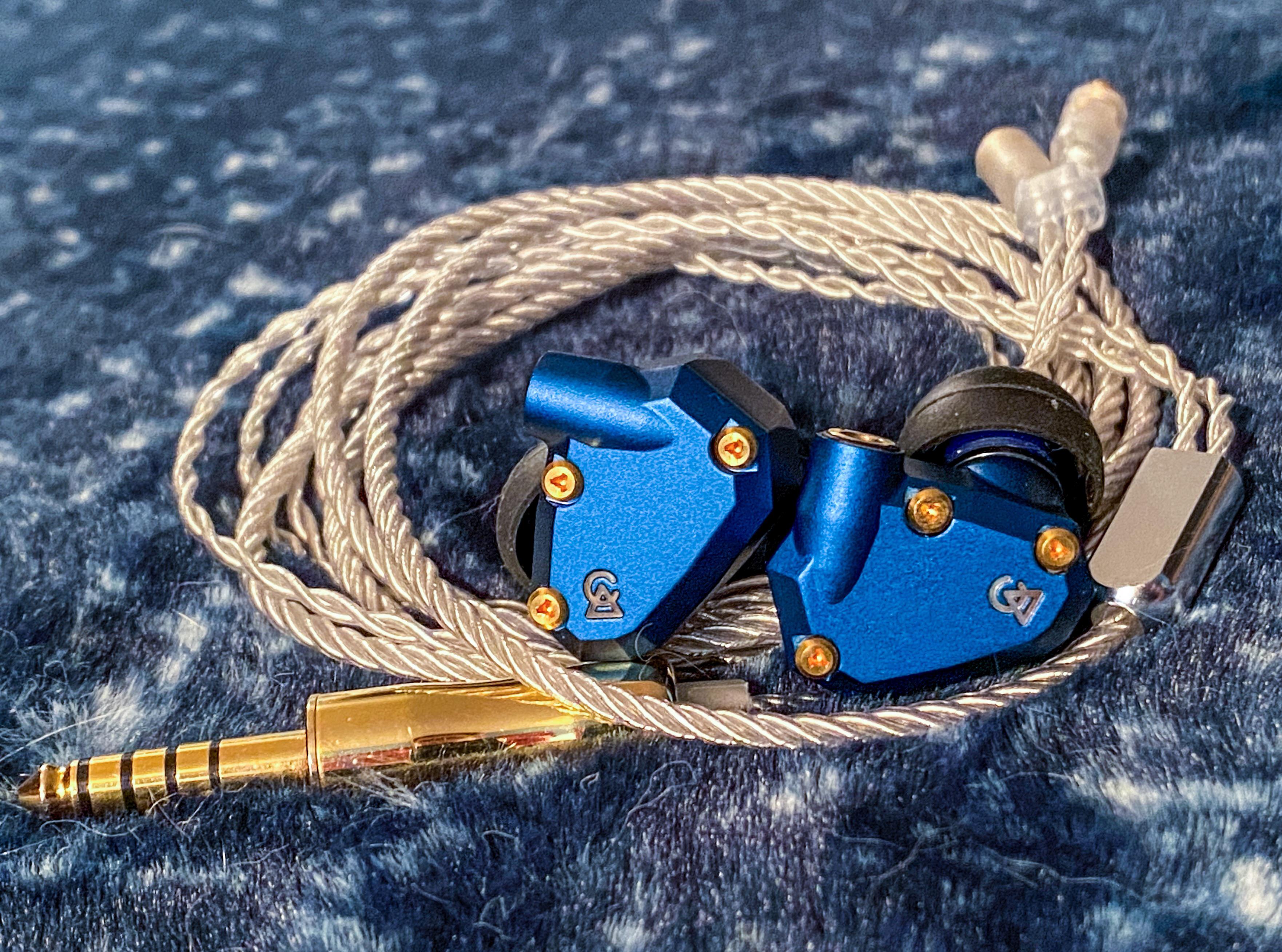 Campfire Audio Andromeda MW10– refined take on a classic. : r