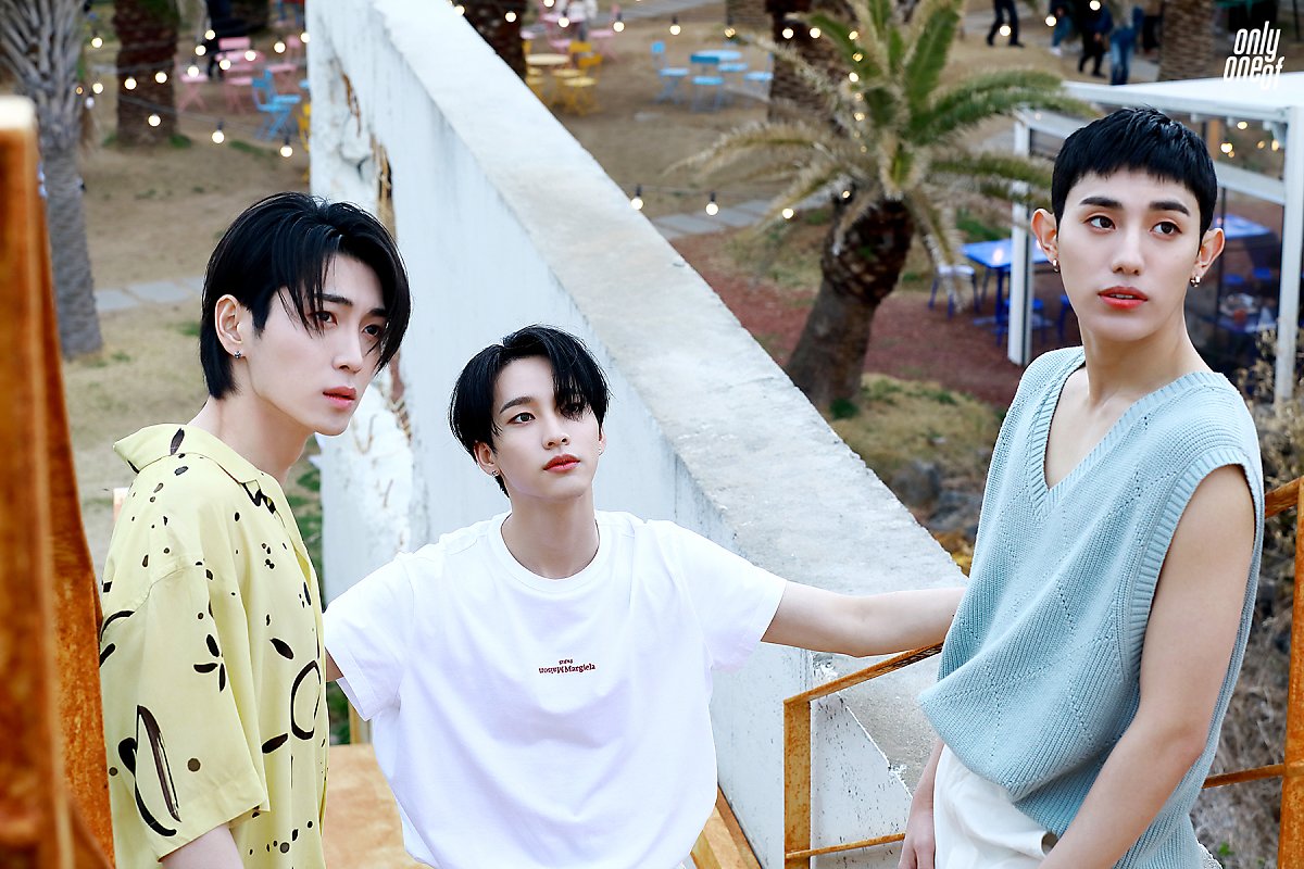 OnlyOneOf - produced by [myself] + unknown art pics 2.0 (NAVER