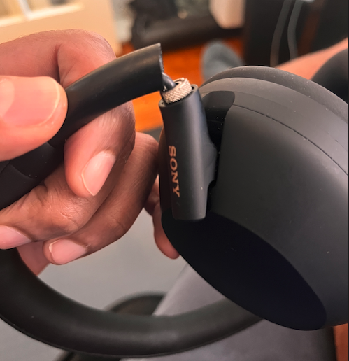 Sony WH-1000XM5 ヒンジの破損 : r/SonyHeadphones