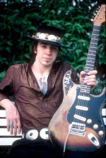 1980年代のある時期に、故スティーヴィー・レイ・ヴォーンは、おそらく