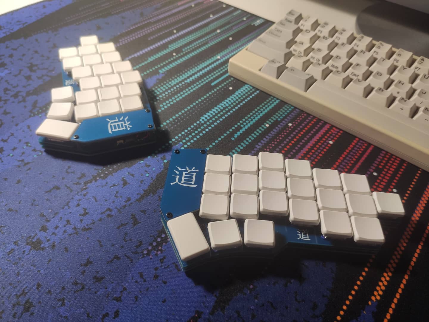 Dao Choc BLE - Kailh Chocスイッチ用のオープンソースワイヤレス分割