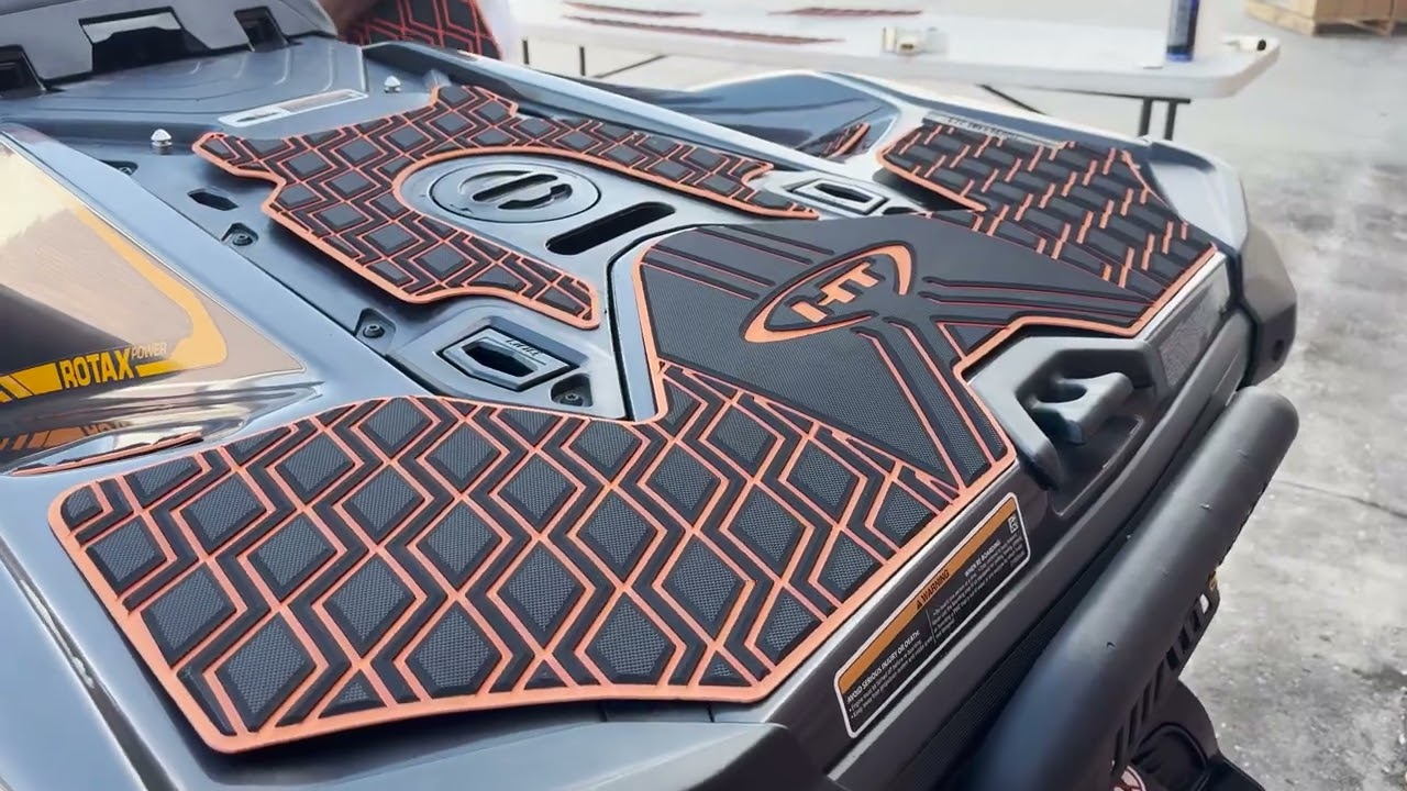 750 SX / SXi – Hydro-Turf