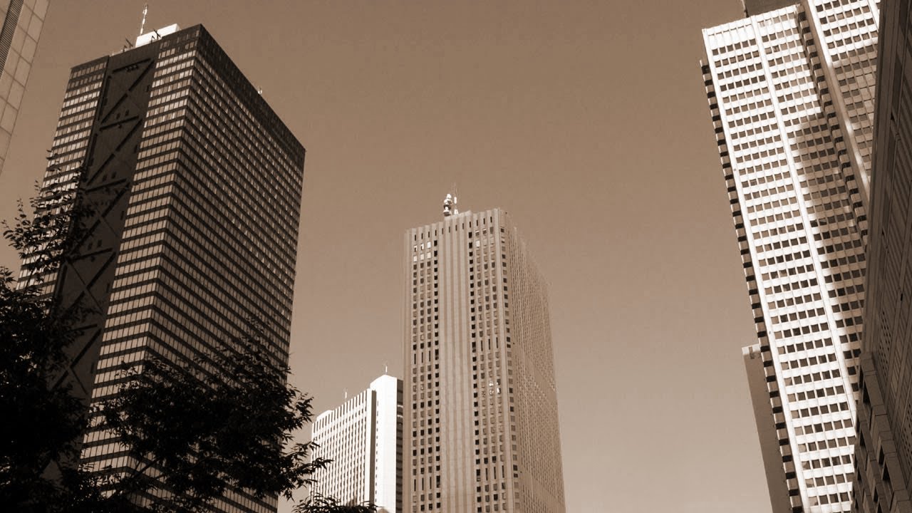 大都会 - クリスタルキング - YouTube