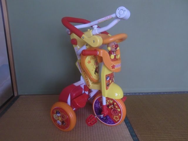アンパンマン三輪車 折りたたみ・持ち運び簡単 