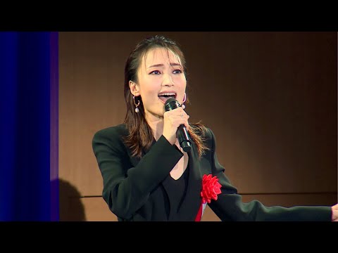 望海風斗、「I Miss The Mountains」を生披露 「ネクスト・トゥ