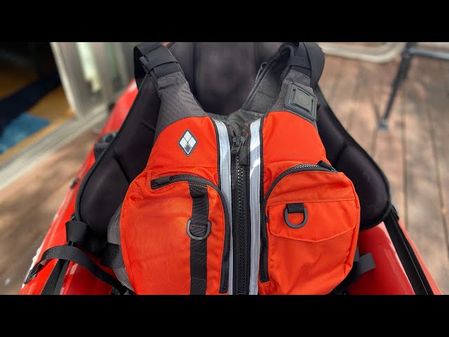 カヤックフィッシング】沈から学ぶ PFD mont-bell アングラーレビュー