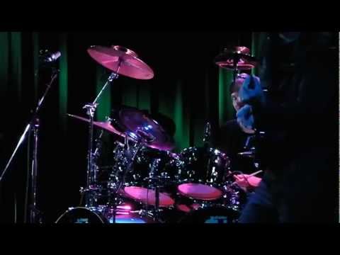 Uk reunion live in tokyo - YouTube