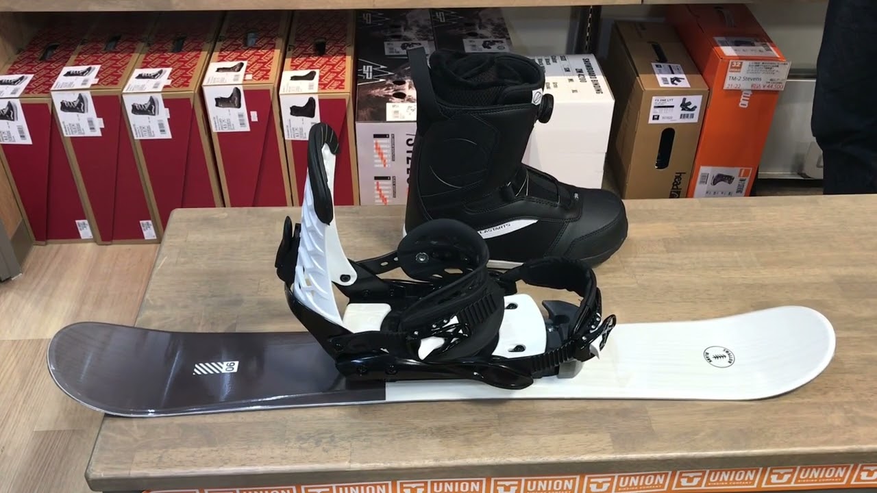 スノーボードブーツで使えるスキーボード/ショートスキーの紹介