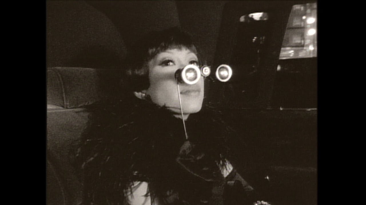 PIZZICATO FIVE / 東京は夜の七時 - YouTube