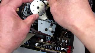 カセットデッキのベルト交換のお話。 KENWOOD X-SA7 - YouTube