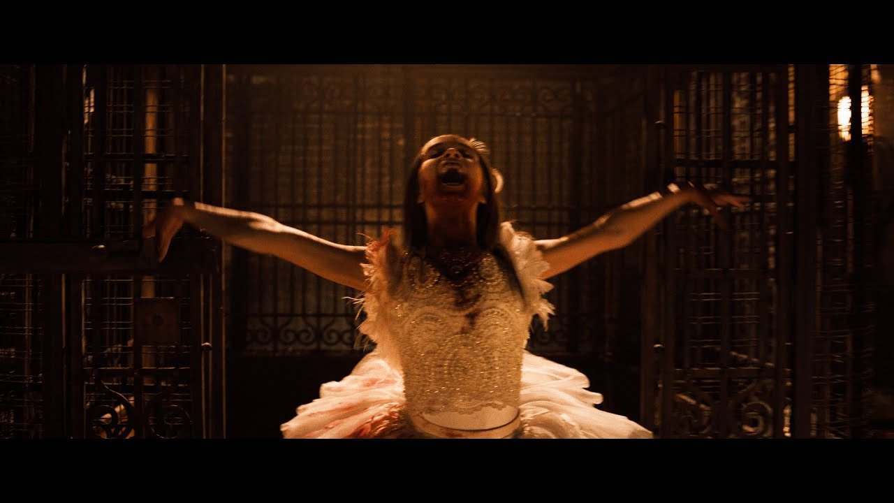 人質の少女は「踊る吸血鬼バレリーナ・ヴァンパイア」だった!? 映画