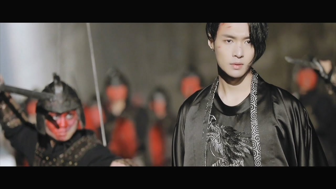 LAY '莲 (Lit)' MV Making Film - YouTube